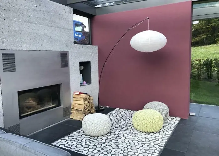 Appartement Carrera - Mit Traumgarten Valendas